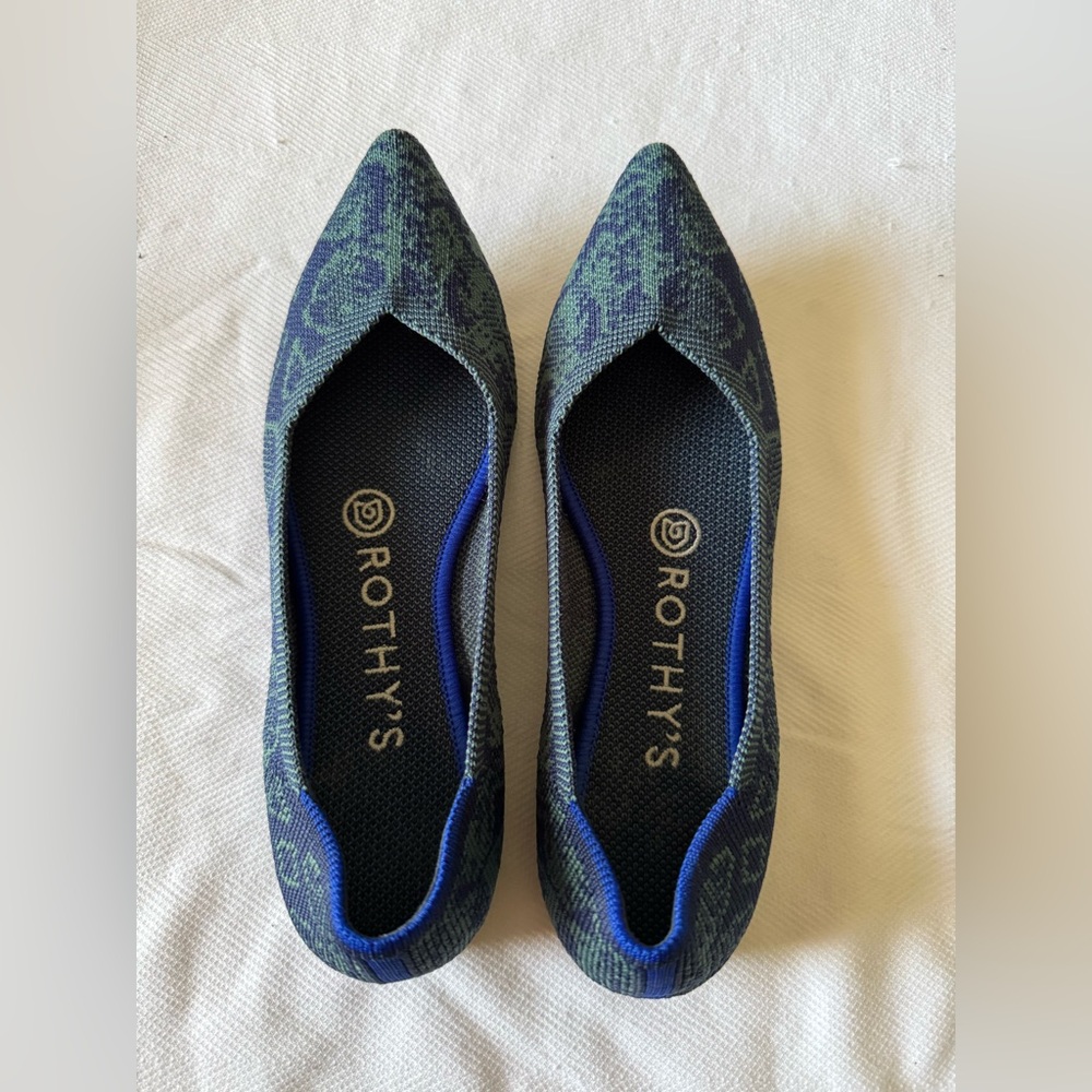 Rothys flats